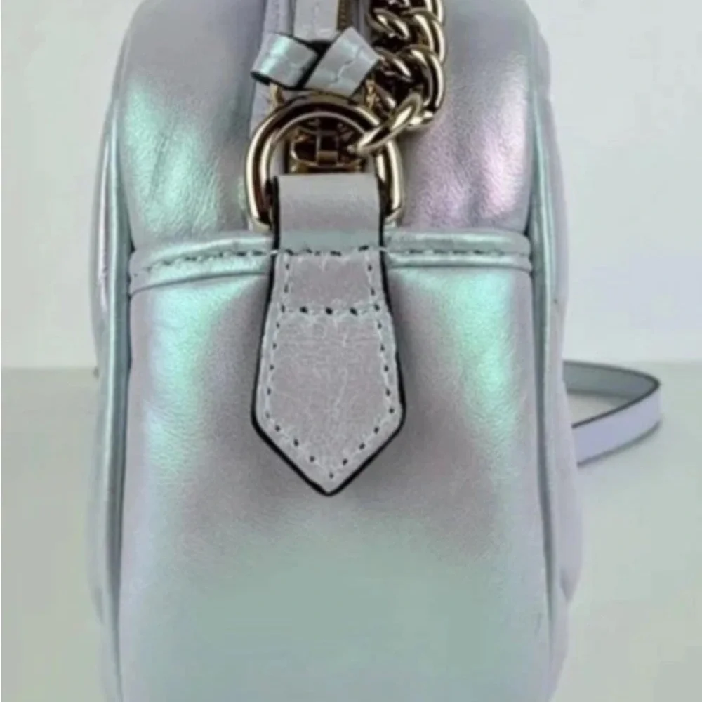 Gucci GG Iridescent Chevron Matelasse Quilted Camera Bag NWT And Box! - Picture 7 of 8
